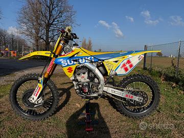 Suzuki RMZ 250 anno 2015