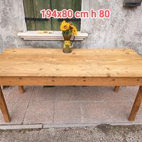 vecchio tavolo da osteria in abete restaurato 