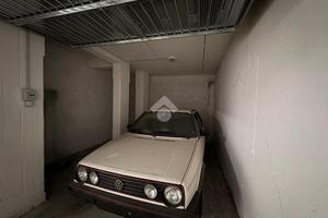 AUTORIMESSA A MENTANA