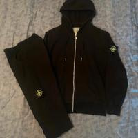 TUTA STONE ISLAND (PREZZO TRATTABILE) 