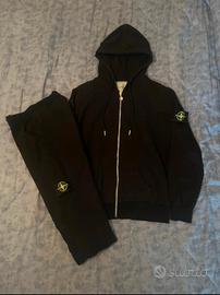 TUTA STONE ISLAND (PREZZO TRATTABILE) 