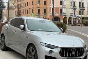 Maserati Levante 3.0D V6 Diesel AWD 250CV SERVICE 