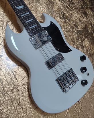 basso elettrico tipo Gibson SG 8 corde 