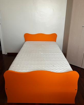 LETTO AD UNA PIAZZA E MEZZA  + LETTINO SOTTO