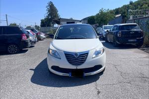 Lancia Ypsilon 1.2 69 CV 5 porte S&S Silver