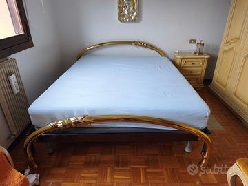 LETTO MATRIMONIALE IN OTTONE