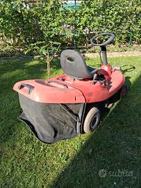 trattorino tagliaerba 