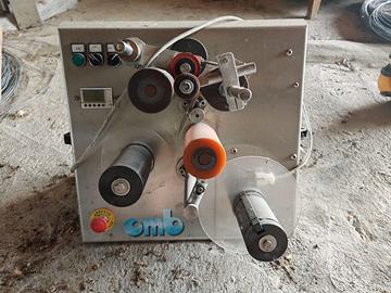 ETICHETTATRICE PER BOTTIGLIE