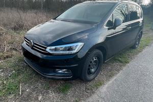 Volkswagen Touran 2.0 tdi 150 cv dsg Executive