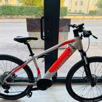 e-bike front Whistle B-race A5.2 solo 230km
