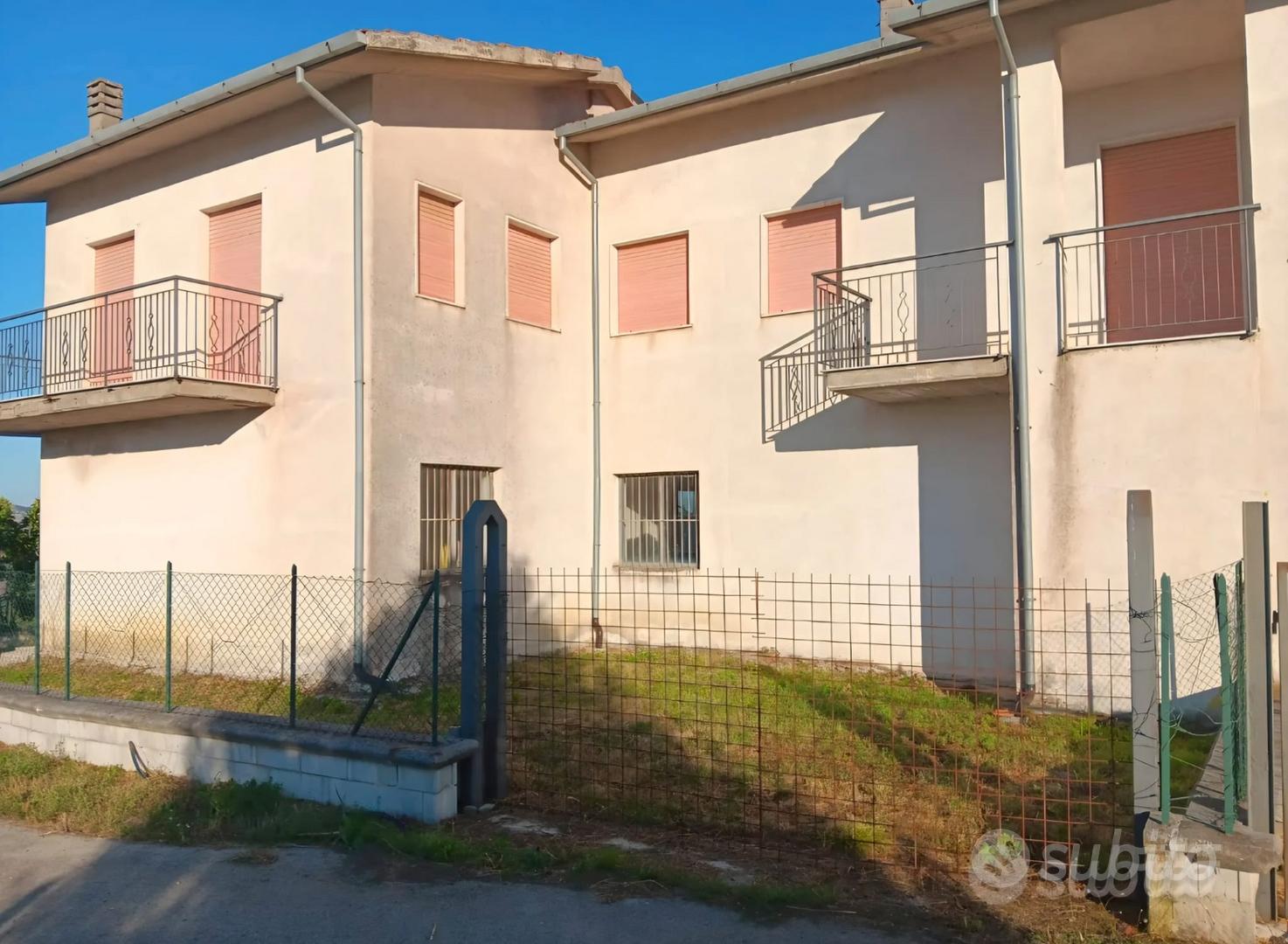 Casa indipendente con terreno - Vista 2