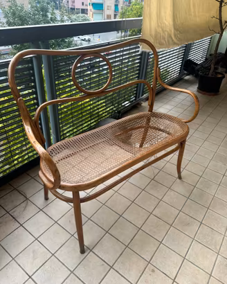 Antico salottino in faggio curvato e paglia vienne
