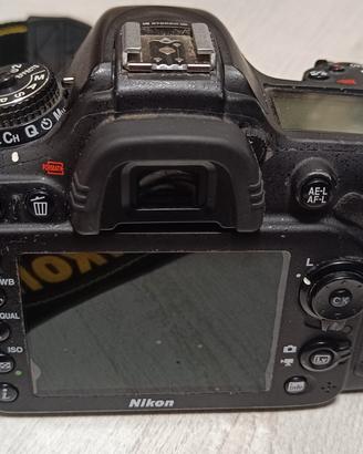 Nikon D 7100 solo corpo 