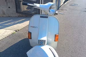 piaggio vespa PX 125E