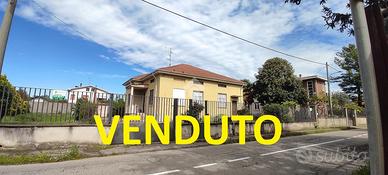 CASA INDIPENDENTE A LONATE POZZOLO