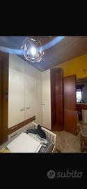 Armadio camera da letto con comodino e scrivania