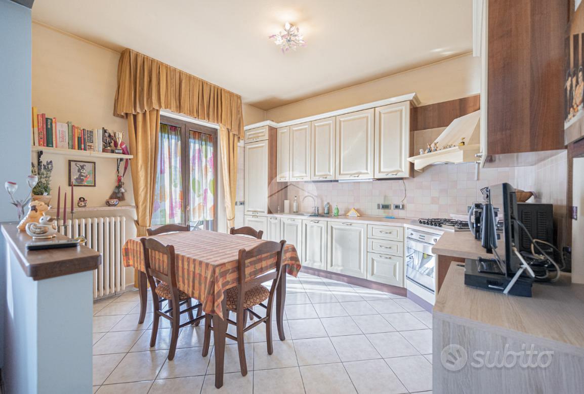VILLA SINGOLA A CAPRINO VERONESE - Vista 5