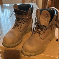 Scarponi Timberland n. 42 (8.5)