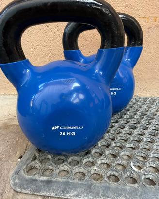 2  kettlebell da 20 kg l’una