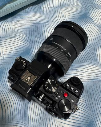 Lumix s5 con 2 obiettivi