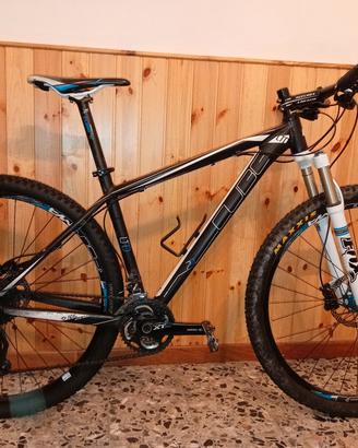 MTB Cube Ltd 29, montata Shimano XT, forcella Fox 