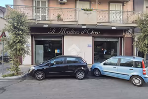 NEGOZIO A CASALNUOVO DI NAPOLI