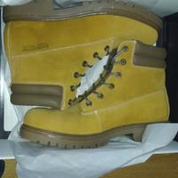 scarponcini tipo Timberland n° 45 NUOVI