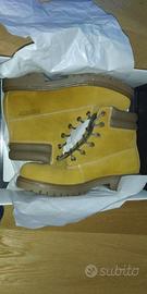 scarponcini tipo Timberland n° 45 NUOVI