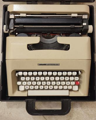 PERFETTA Macchina da Scrivere Olivetti  Lettera 35