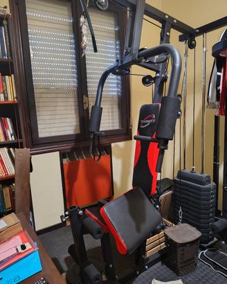palestra attrezzata 