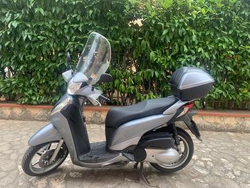 Honda sh 300