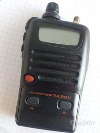 ricetrasmettitore Yaesu VX-10, senza accessori