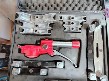 Atrezzatura per idraulico