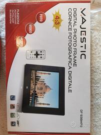 Nuova Cornice Digitale Majestic DF938MP3