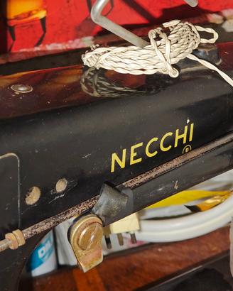 macchina da cucire per cuoio e pelli necchi 