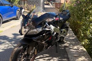 RSV4 R