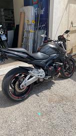 Suzuki gsr 600