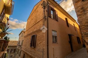 CASA SEMINDIPENDENTE A RIPATRANSONE