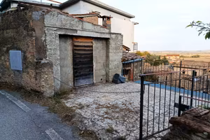 Posti auto o monolocale