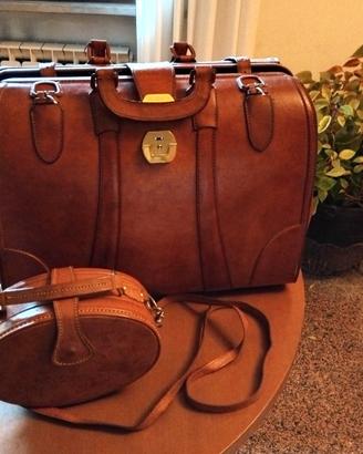 Borsa da viaggio modello "gladio" e beauty case ov