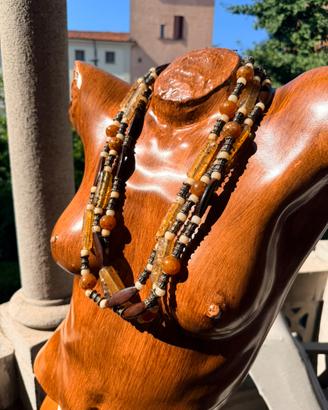 Collana vintage in vetro e pietre dure a tre fili