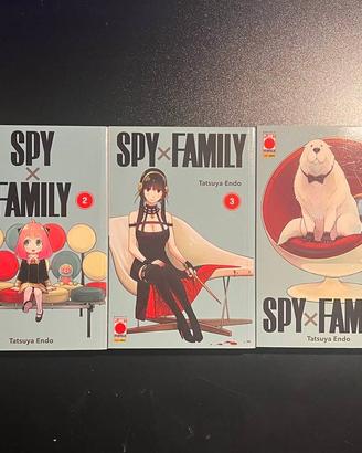 Spy x Family lotto dei primi 5 volumi (da 1 a 5)