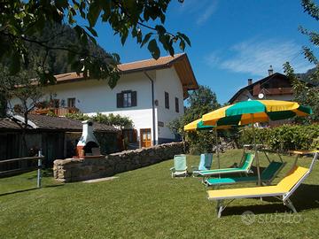 PRIMAVERA/ESTATE ValdiFiemme 7/8p CASA CON GIARDIN