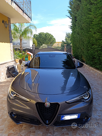 Alfa Romeo Stelvio Veloce 2.2 Q4 210 cv 23.000 km