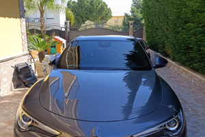 Alfa Romeo Stelvio Veloce 2.2 Q4 210 cv 23.000 km