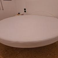 letto sospeso Fluttua rotondo Lago Design