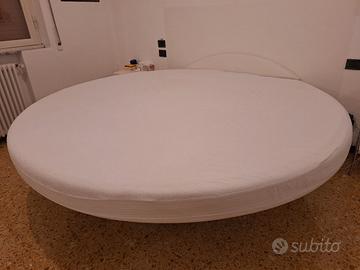 letto sospeso Fluttua rotondo Lago Design