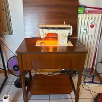 Macchina da cucire singer anni 60