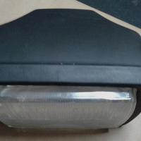 Fanale anteriore per moto adattabile