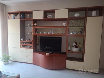 Parete attrezzata Presotto + tavolino